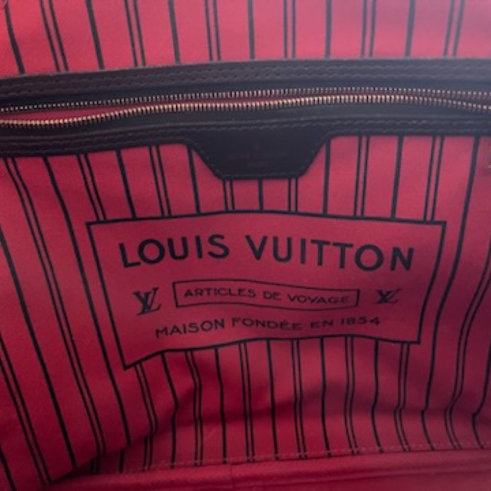 Authentic LV Neverfull MM - Picture 6 of 13